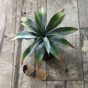 Gently Used Quay Gold High Key Aviators